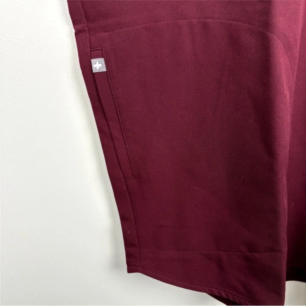 Figs Rafaela Technical Collections Oversized Scrub Top Maroon Large NWT - Picture 4 of 10